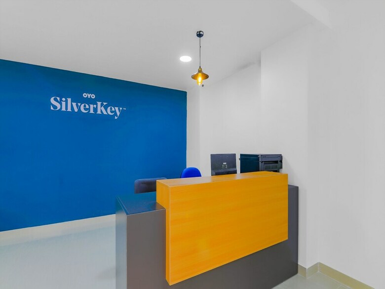 Hotel Silverkey Executive Stays 29607 Ecr 1