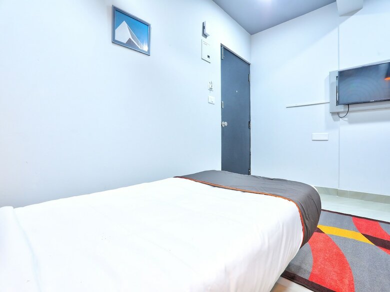 Hotel Collection O 30090 Mayajaal Multiplex