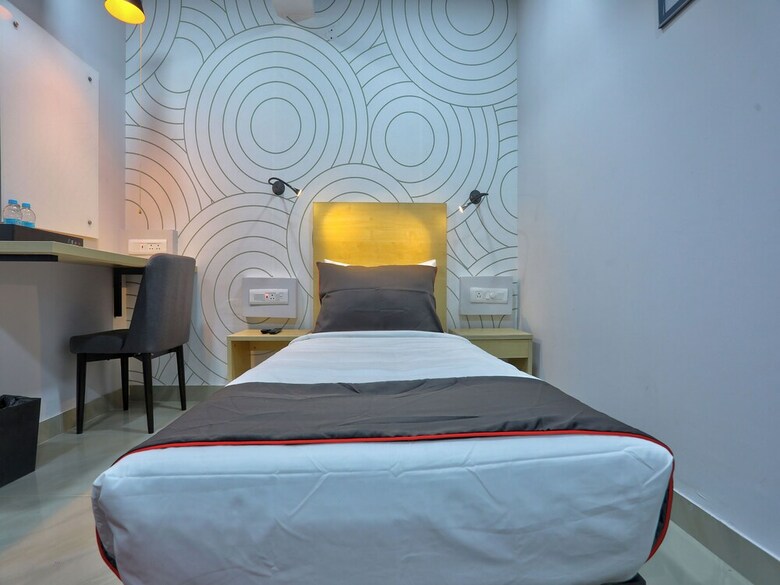 Hotel Collection O 30090 Mayajaal Multiplex