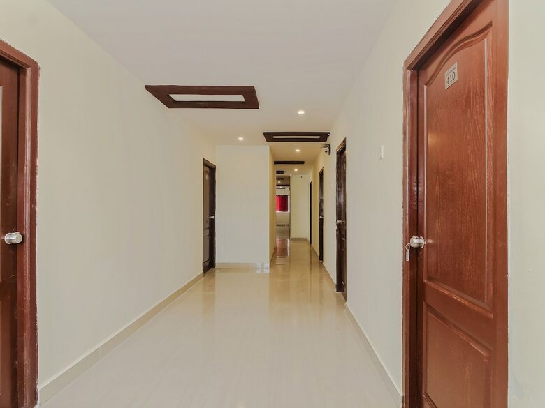 Hotel Oyo 28743 Golconda Inn