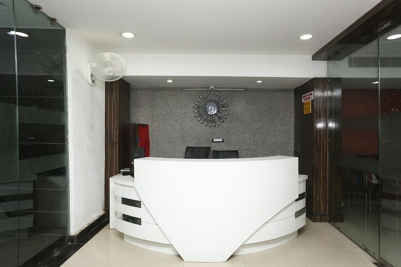 Oyo 29690 Hotel Galaxy