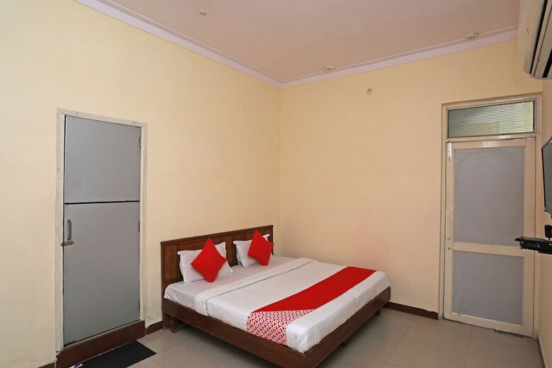Hotel Oyo 29427 Mehak Garden