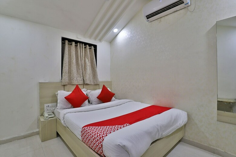 Oyo 35809 Hotel Sheetal