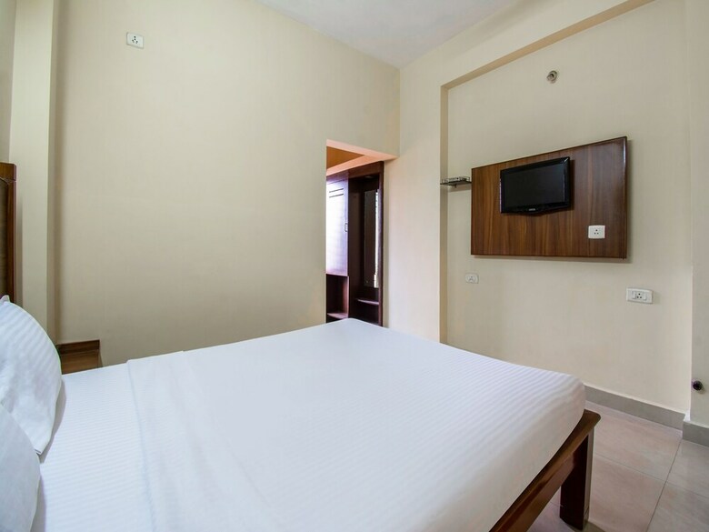 Hotel Spot On 15830 Ssg Residency