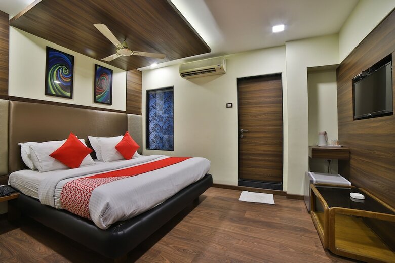 Oyo 29657 Hotel The Emerald