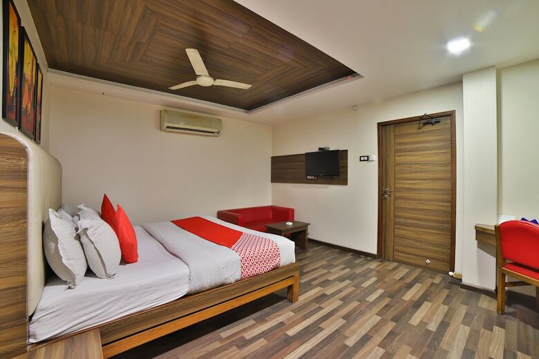 Oyo 29657 Hotel The Emerald