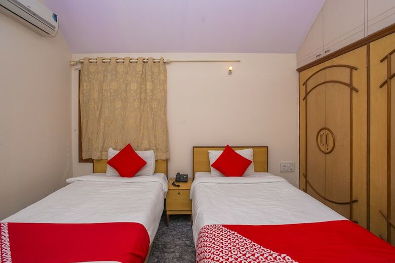 Hotel Oyo 24118 Slv Enterprises