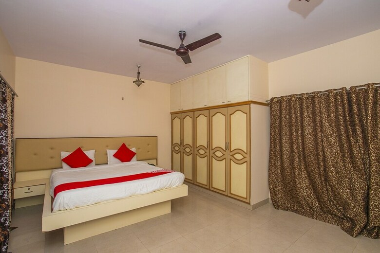 Hotel Oyo 24118 Slv Enterprises
