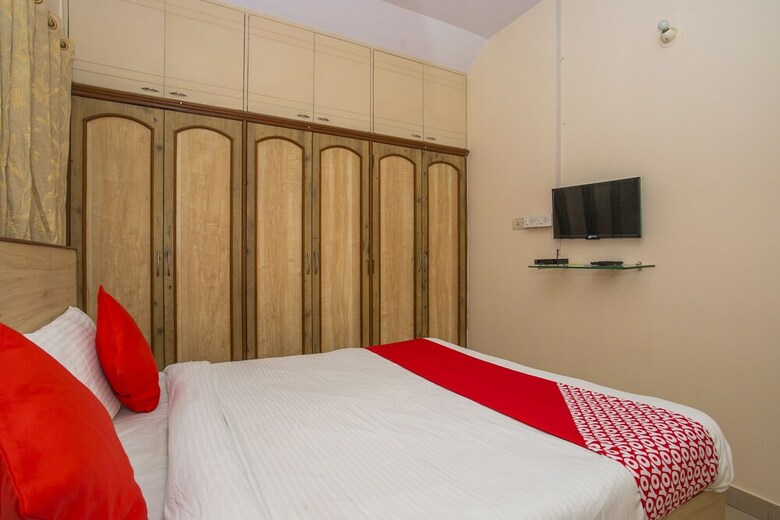 Hotel Oyo 24118 Slv Enterprises