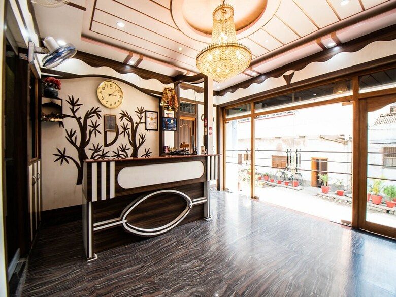 Oyo 33479 Hotel Double Tree Deluxe