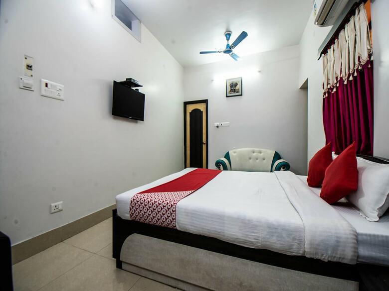 Oyo 33479 Hotel Double Tree Deluxe