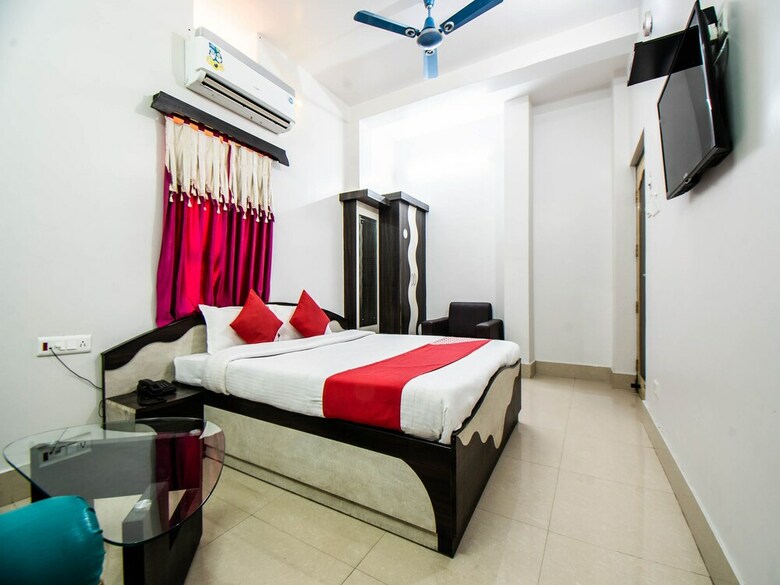 Oyo 33479 Hotel Double Tree Deluxe