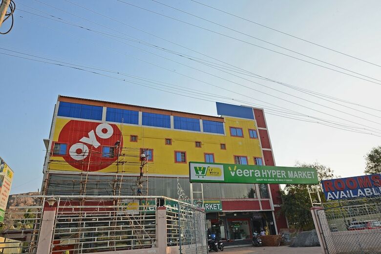 Hotel Oyo 29663 Sp Highway Inn