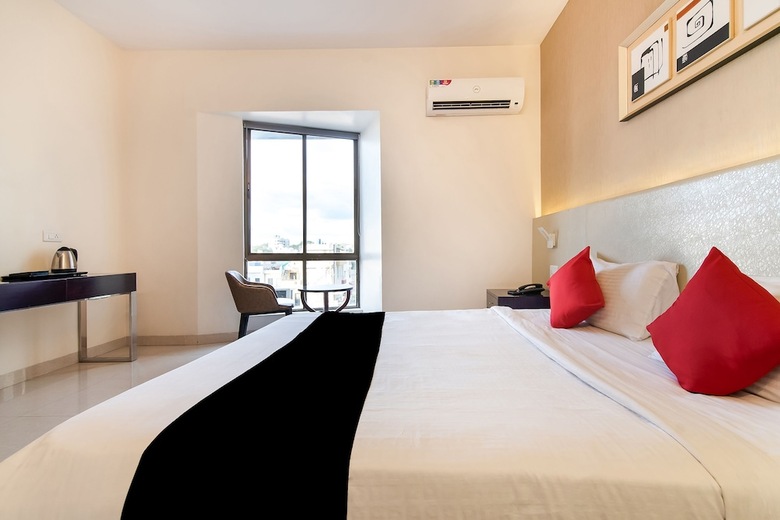 Capital O 37016 Hotel Patiala House