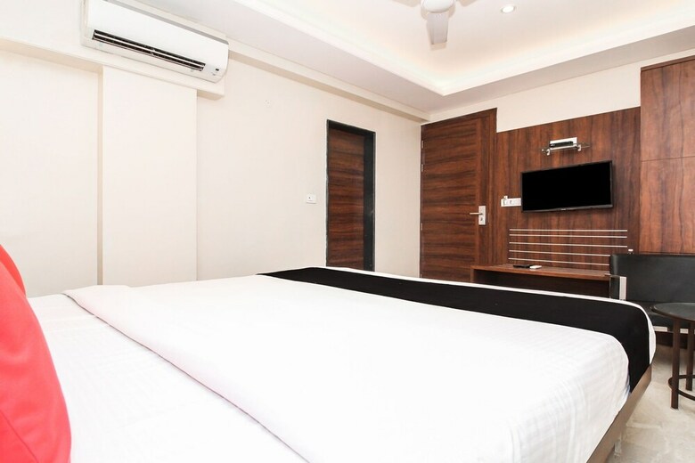 Hotel Capital O 36482 Aarya Regency