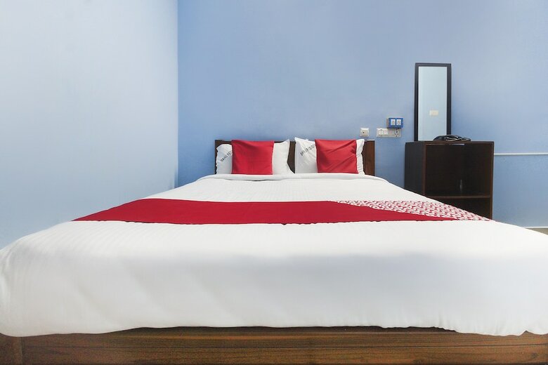 Hotel Oyo 8053 Banu Residency