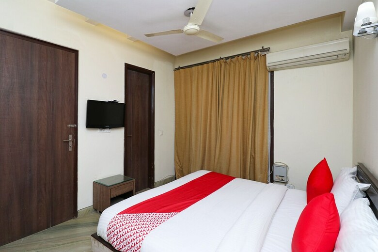Hotel Oyo 30421 Indelible Dilli