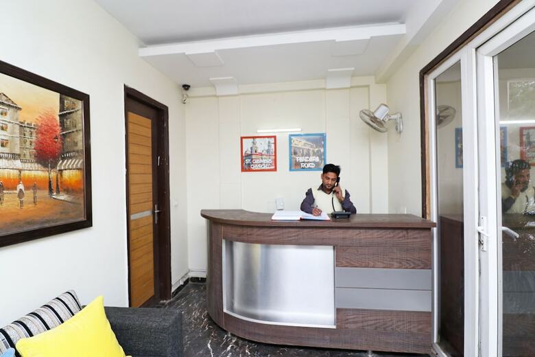 Hotel Oyo 30421 Indelible Dilli