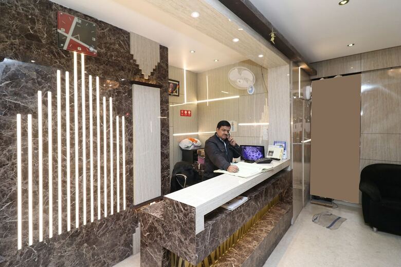 Hotel Oyo 24608 Sanjay Galaxy Premium
