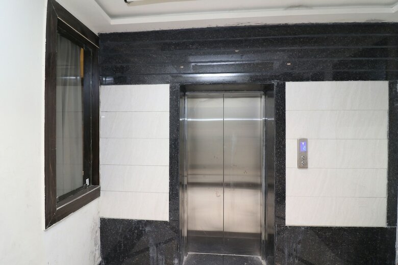 Hotel Oyo 24608 Sanjay Galaxy Premium