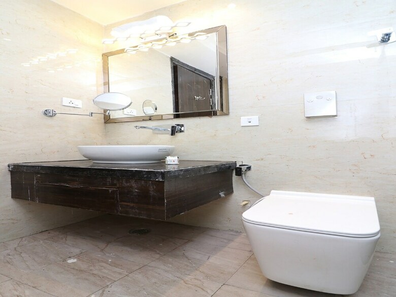 Hotel Oyo 24608 Sanjay Galaxy Premium