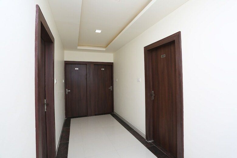 Hotel Oyo 24707 Comfort Inn
