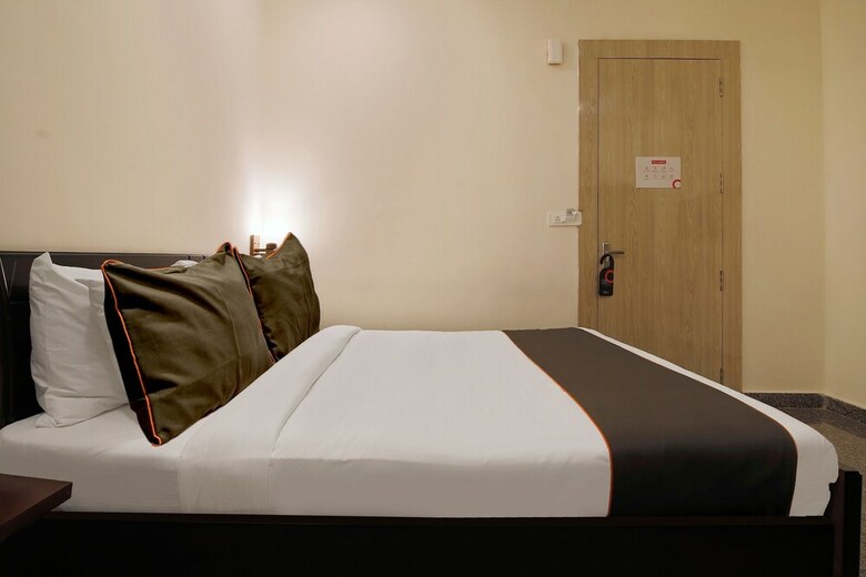 Hotel Collection O 30119 Regalia