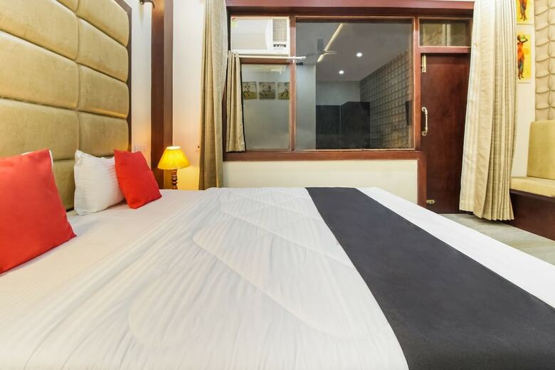 Capital O 44932 Hotel Basera