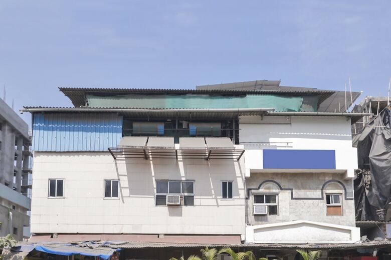 Hotel Oyo 24337 Akshaya Lodging
