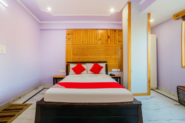 Hotel Oyo 38172 The Lodge