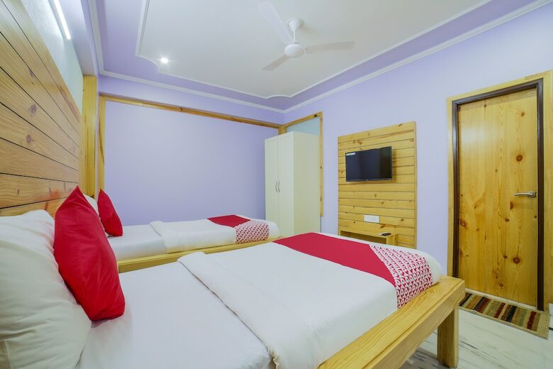 Hotel Oyo 38172 The Lodge