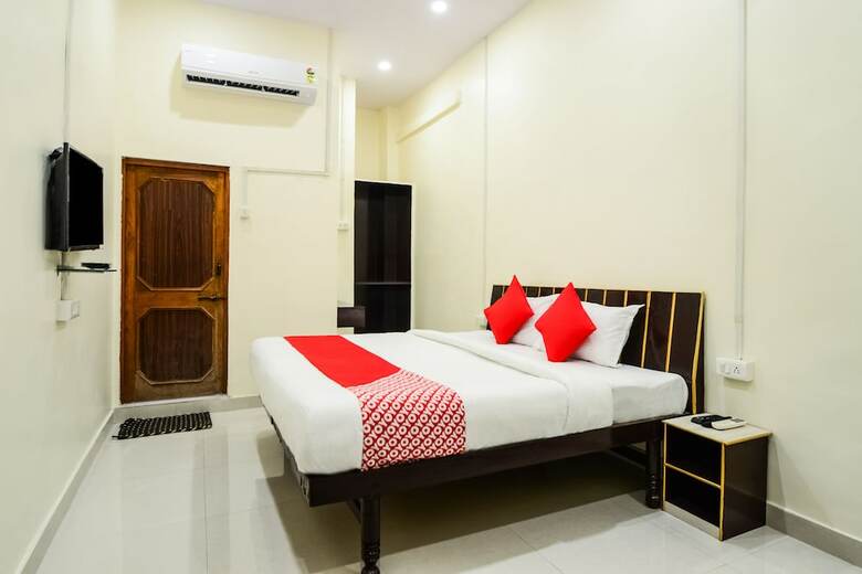 Oyo 30000 Hotel Panghat