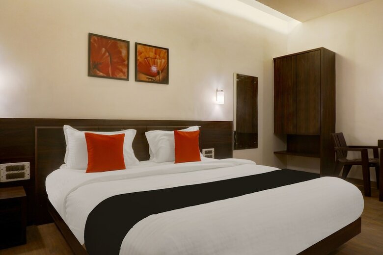 Hotel Capital O 38128 Omkar Executive