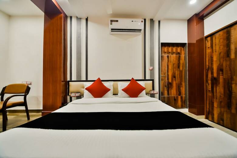 Capital O 39331 Hotel Retaj