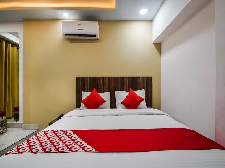 Hotel Oyo 29111 Tak International