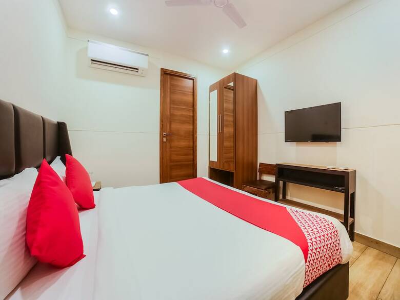 Oyo 29691 Hotel Avalon