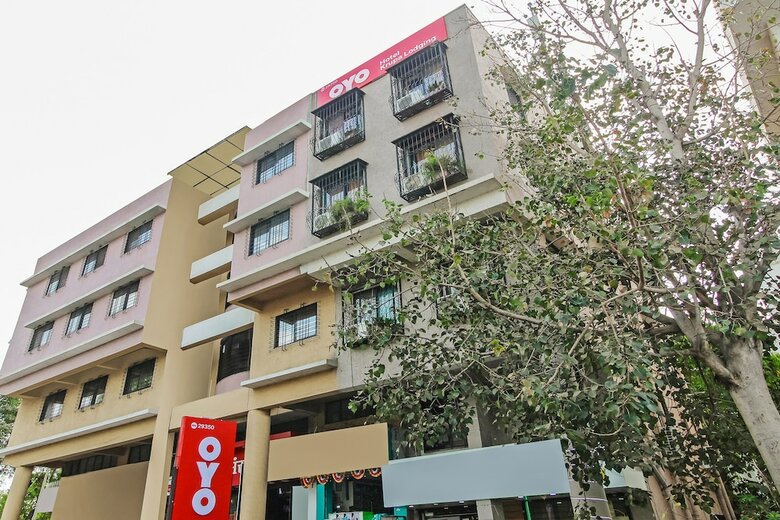 Hotel Oyo 29350 Krupa Lodging