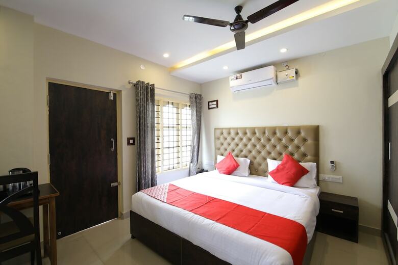 Hotel Oyo 28093 Royal Sand