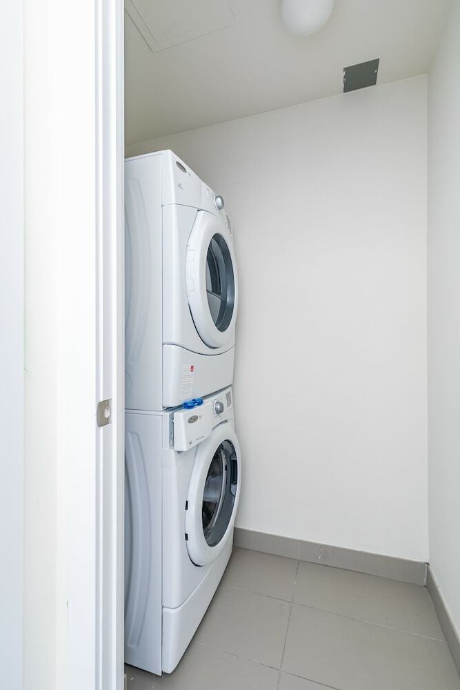 Premium Suites Apartments - Toronto