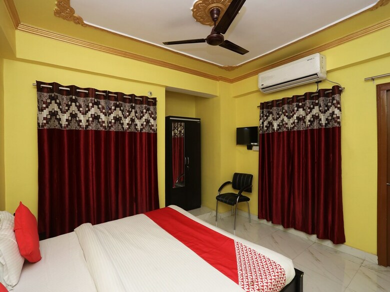 Hotel Oyo 23463 Ar Square