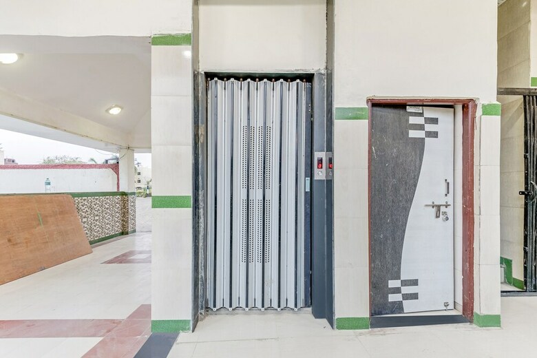 Oyo 33508 Hotel New Amit
