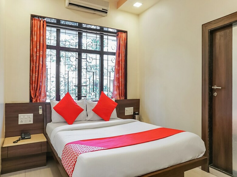 Oyo 28109 Regent Hotel