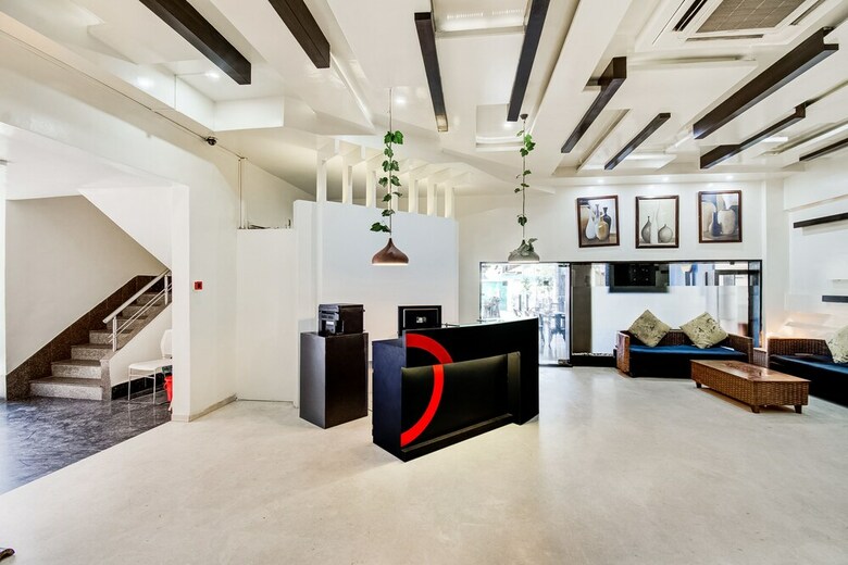 Hotel Collection O 30077 Viman Nagar