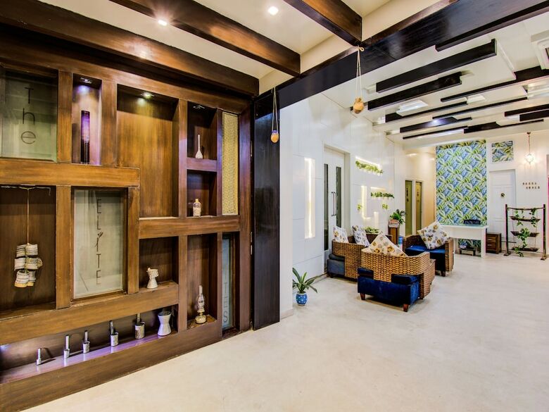 Hotel Collection O 30077 Viman Nagar