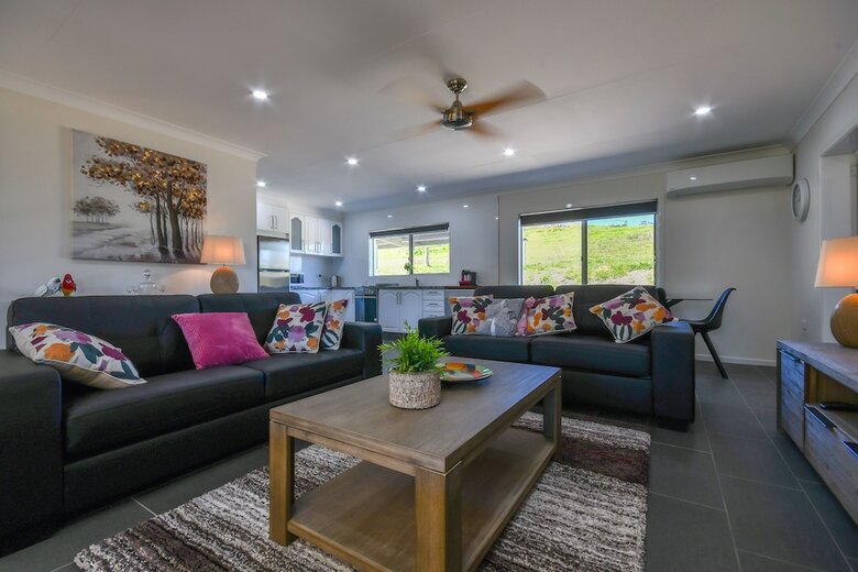 Yungaburra  Lodge