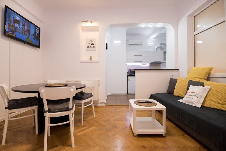 Apartment Batistei Near Old Town
