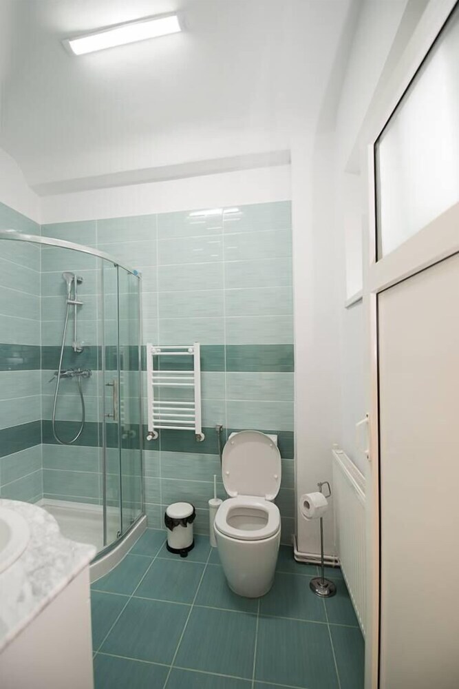 Apartment Batistei Near Old Town