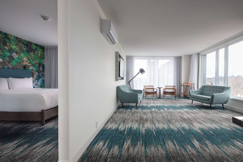 Hotel Canvas Moncton, Tapestry Collection By Hilton