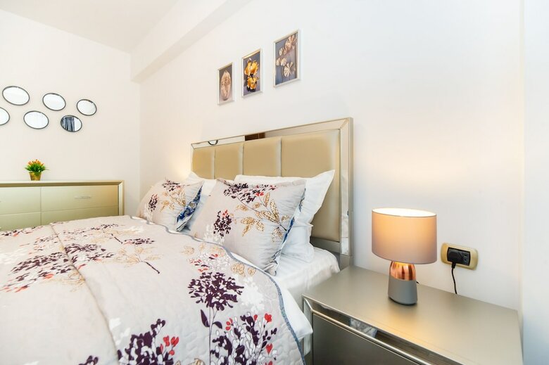 Isaran Apartments