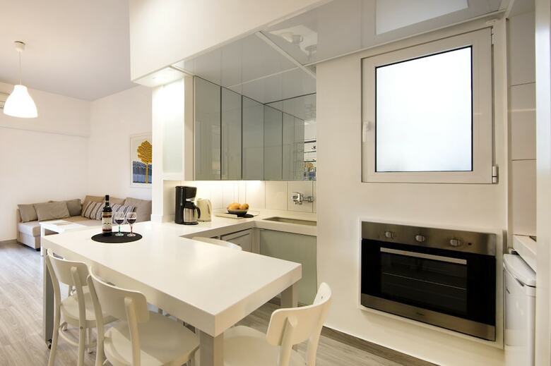 Artistic Apartment In The Middle Of Everything